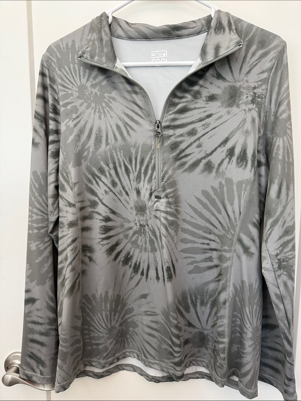 32 Degrees Women's Light Green Tie-Dye Quarter-Zip Pullover